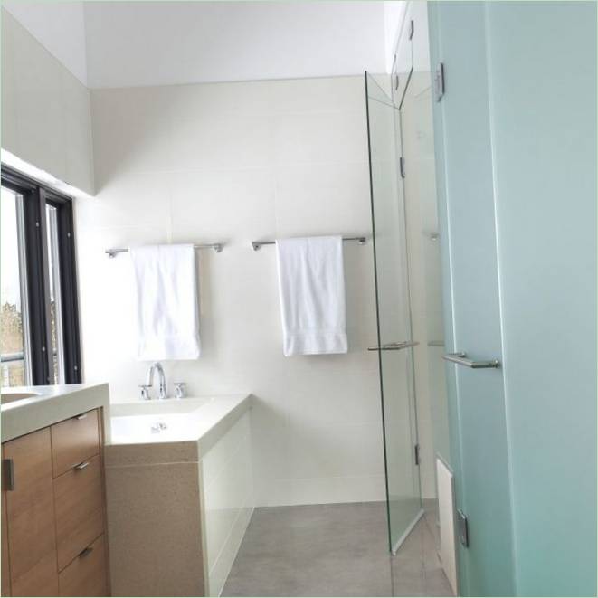 Salle de bain dans la maison de campagne Lodgepole Retreat aux États-Unis
