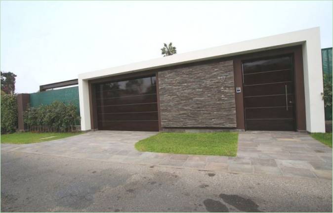 Garage et espace de stationnement
