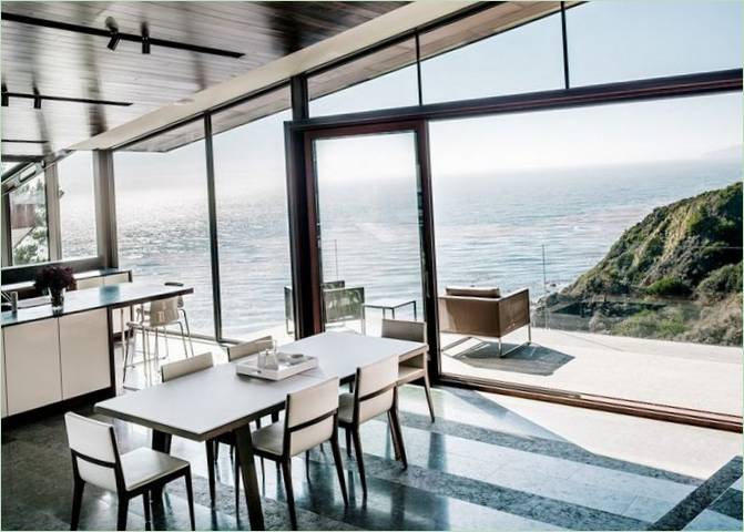 Salle à manger de luxe en terrasse