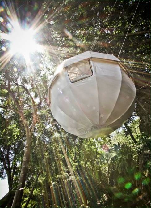 L'étonnante tente cocon suspendue Cocoon tree