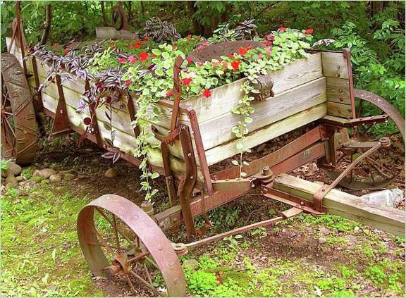 Jardin floral de style maison de campagne