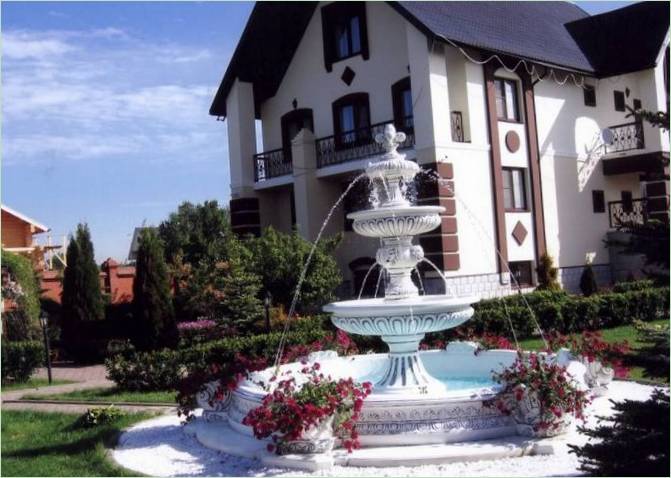 Fontaine dans le jardin