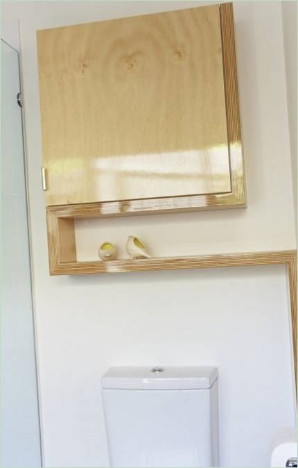 Conception intérieure d'une salle de bains moderne