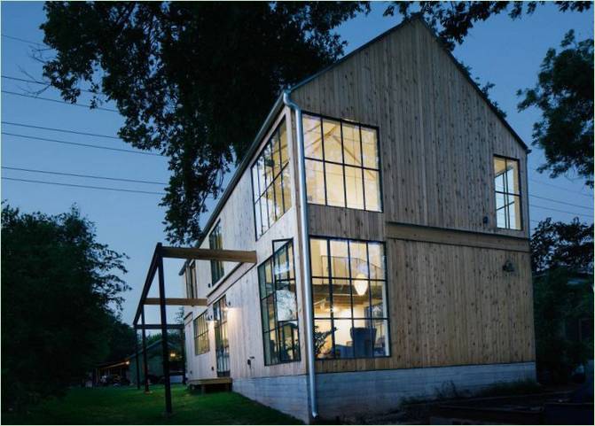 Confortable maison en bois de deux étages à Austin