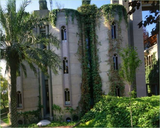 Extérieur de la maison de Ricardo Bofill