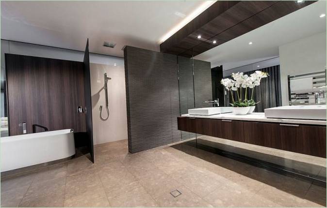 La salle de bain d'une résidence familiale moderne en Australiim
