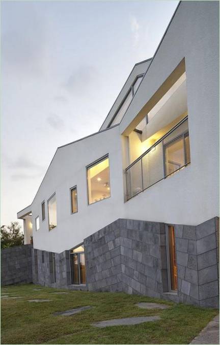 L'extérieur du chalet moderne de la Maison Panorama