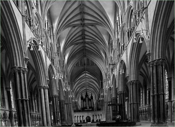 Une belle église