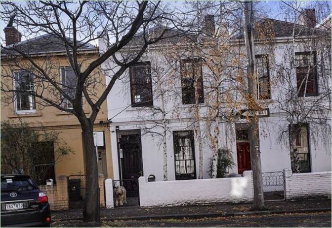 Le chemin à l'extérieur d'un manoir à Melbourne