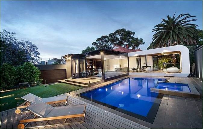 Terrasse en bois avec piscine