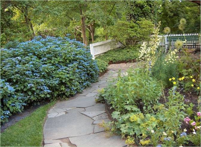 Concevoir un jardin dans la campagne anglaise