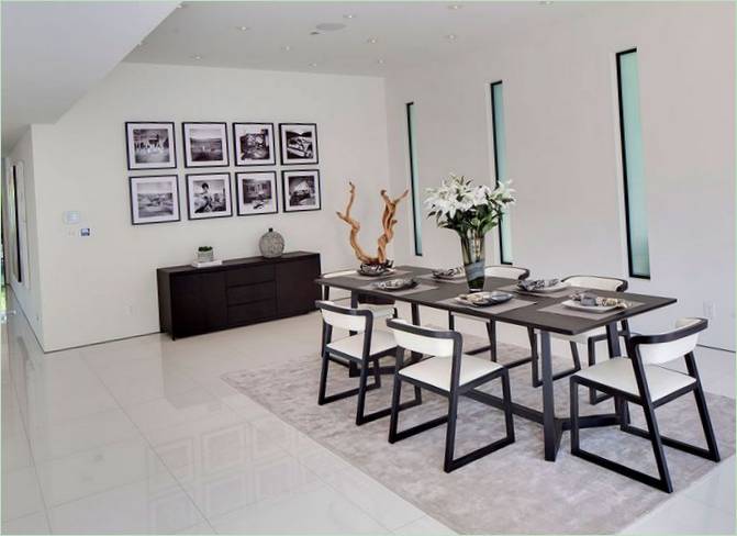 Salle à manger noire et blanche dans Perfectly Elegant