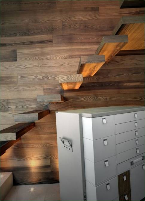L'escalier en bois de la Casa MT