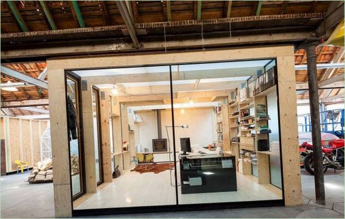 Bureau en verre et bois