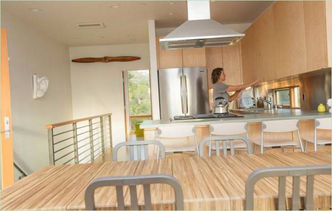 Coin repas dans la cuisine