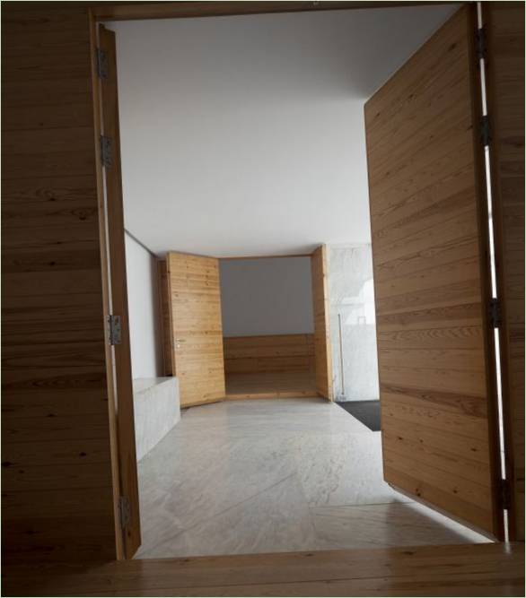 Entrée des maisons mortuaires