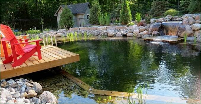 Aménagement d'un jardin avec un étang